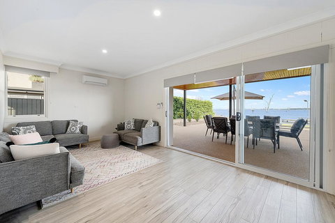 The View - Adwords Guide 3