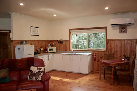Tindoona Cottages - Adwords Guide 2