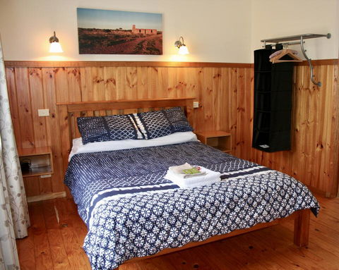 Tindoona Cottages - Adwords Guide 1