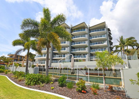 Tingeera Luxury Beachfront Apartments - Adwords Guide 0
