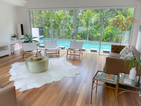 Tranquil Noosa Heads Luxury Home With Private Pool - Gym Tennis & Golf - Adwords Guide 0