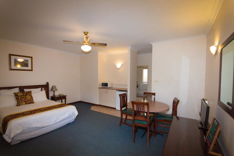 Tree Top Walk Motel - Adwords Guide 3