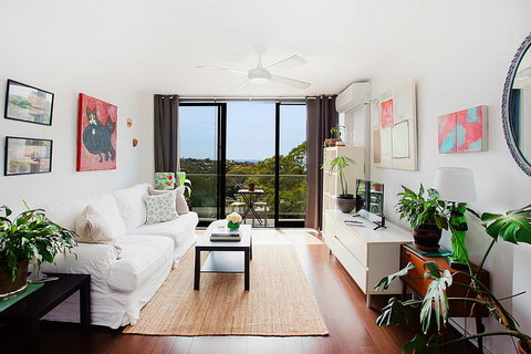 Treetop Retreat Five Minute Stroll To The Beach - Adwords Guide 0