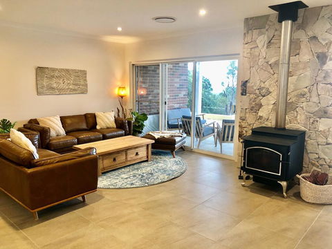 Treetops Holiday Retreat - Adwords Guide 3