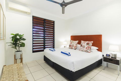 Trito - Luxury Holiday House - Adwords Guide 1