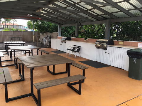 Tuncurry Beach Motel - Adwords Guide 1