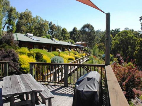 Tweed Valley Lodge - Adwords Guide 0