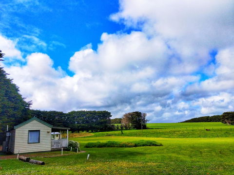 Twelve Apostles Motel & Country Retreat - Adwords Guide 0