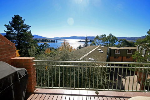 Twin Seasons 4 - Lake And Mountain Views - Adwords Guide 0