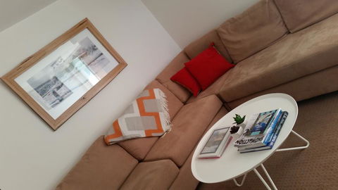 Twin Towers 504 B - Adwords Guide 2