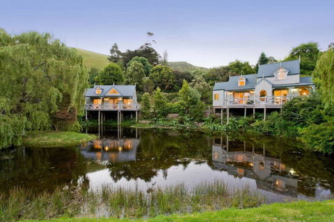 TWISTED WILLOW - Spa, Fireplace, Couples Retreat - Adwords Guide 0