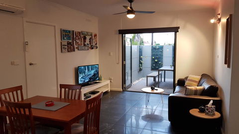 Two Bedroom Garden Apartment - Adwords Guide 2