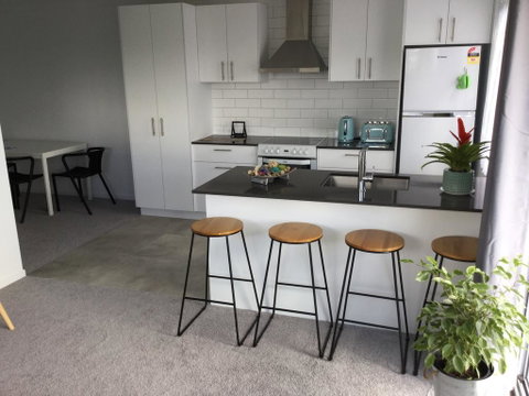 Two Bedroom Guesthouse Bundall - Adwords Guide 0