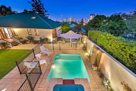 Ultimate Family Home - 3 Bedroom Lux Retreat With Private Pool, Spa And Incredible Views - Adwords Guide 0
