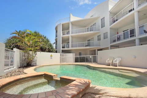 Unit 1 Marcoola Sunrise - Marcoola Beach - Adwords Guide 1