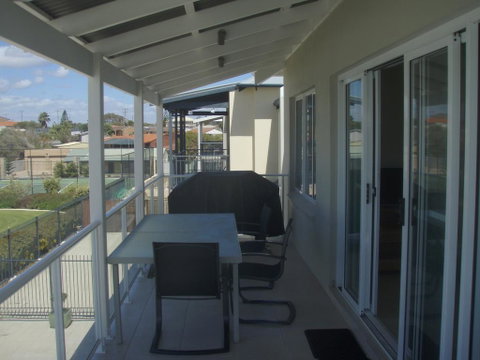 Unit 29 Ledge Point Village - Adwords Guide 3