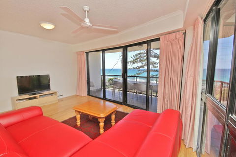 Unit 3 Phoenix Apartments, 1736 David Low Way Coolum Beach - Linen Incl. WIFI, 500 Bond - Adwords Guide 2