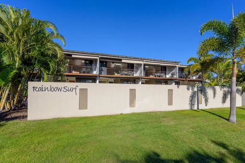 Unit 3 Rainbow Surf - Modern, Double Storey Townhouse With Large Shared Pool, Close To Beach And Shop - Adwords Guide 2