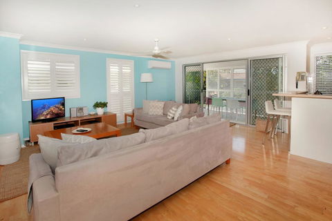 Unit 4, Marcoola Sands, 47 Petrie Avenue Marcoola, 300 BOND, LINEN SUPPLIED - Adwords Guide 1