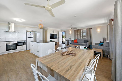 Upstairs And Downstairs - 81 Denman Camp Rd - Adwords Guide 0