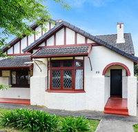 Victor Harbor Cottage 'Cornhill' - Pet Friendly - Adwords Guide
