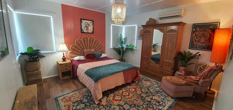 Victoria House - Adwords Guide 0