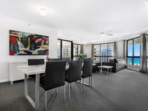 Victoria Square 2 Bed Ocean View Broadbeach - Adwords Guide 0