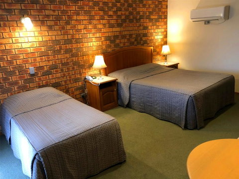 Victoriana Motor Inn - Adwords Guide 3