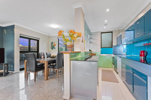 Villa De Marseilles - Melbourne - Adwords Guide 2
