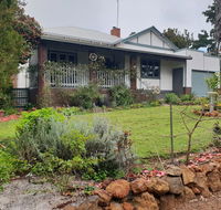 Walnut Cottage - 2 bedroom pet friendly country cottage - Adwords Guide