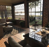 Waterfront Family House - Adwords Guide