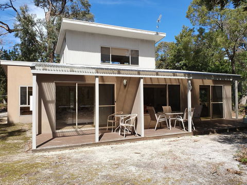 Waterfront Retreat At Wattle Point - Adwords Guide 1
