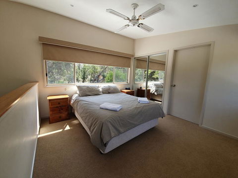 Waterfront Retreat At Wattle Point - Adwords Guide 3