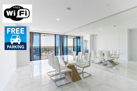 Waterview 3BR Modern Apartment Near Harbour Town - Waterpoint - Adwords Guide 0