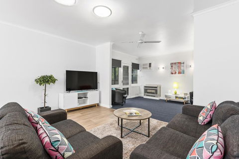 Wattle Grove Villa - Adwords Guide 3