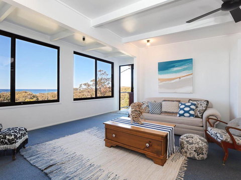 Whale Tales' 78 Lentara Street - FANTASTIC WATER VIEWS OVER FINGAL BEACH - Adwords Guide 3