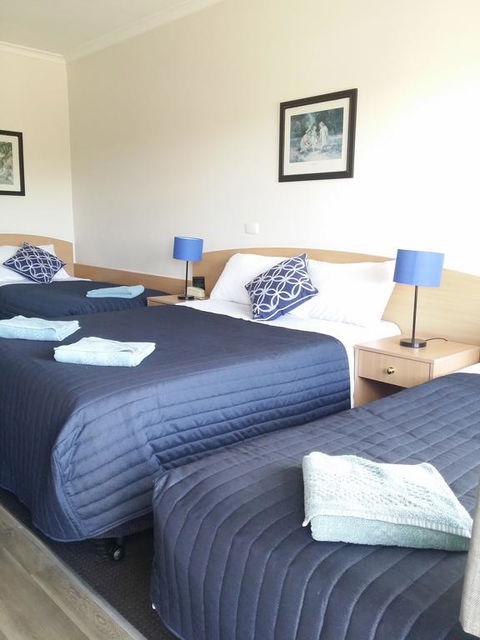 White Manor Motel - Adwords Guide 3