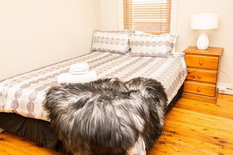 William Cottage Central Heritage Home - Adwords Guide 2