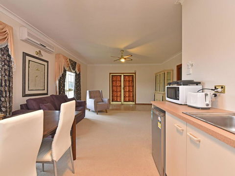 Wine Country Homestead 1br Studio - Adwords Guide 2