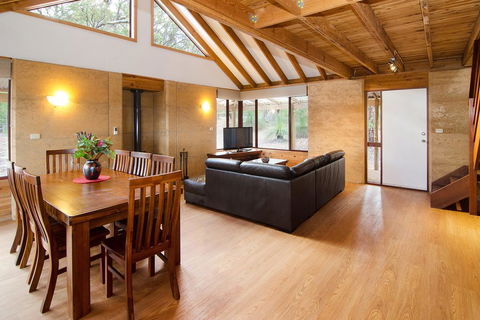 Woodstone Kookaburra Cottage - Adwords Guide 2