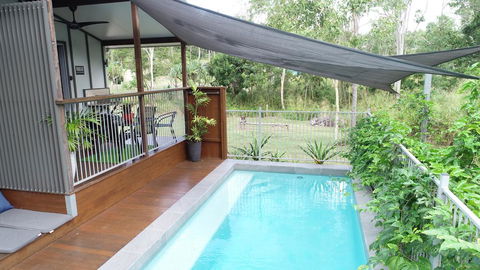 Woodwark Bay Retreat Airlie Beach - Adwords Guide 1