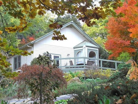 Woolrich Historic Garden Accommodation - Adwords Guide 0