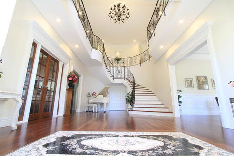Yatahlia Manor Luxury Homestay - Adwords Guide 2