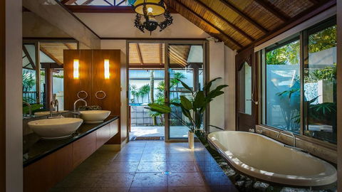 Your Luxury Escape - Amala Luxury Villa Byron Bay - Adwords Guide 3