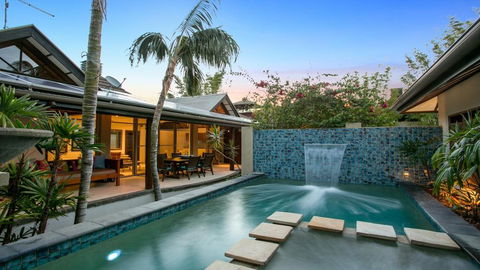 Your Luxury Escape - Amala Luxury Villa Byron Bay - Adwords Guide 0