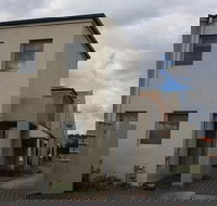 Grand Manor Motor Inn - Queanbeyan - Adwords Guide