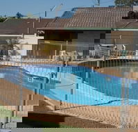 Gladstone Village Motel - Adwords Guide