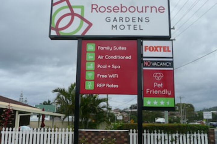 Rosebourne Gardens Motel Woolgoolga