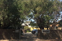 Springtide Studio Apartments