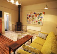 Latrobe Art Apartments - Adwords Guide